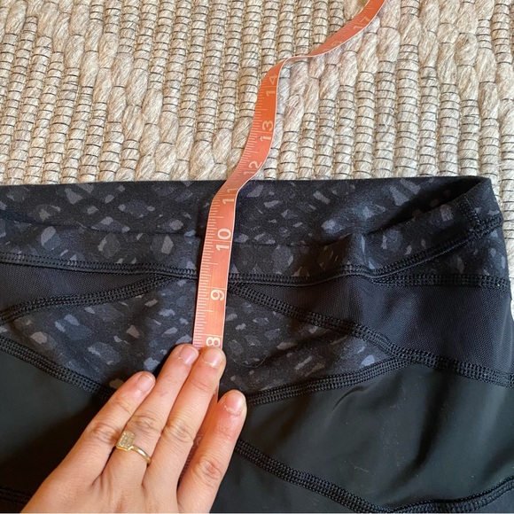 Lululemon Wunder Under Crop (Hi-Rise) *Full-On Luon - Picture 13 of 14